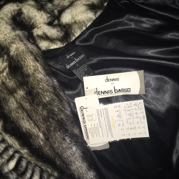 Dennis Basso faux fur coat - Picture 5 of 5